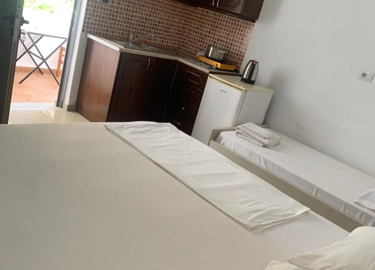 Mario Apartments Ksamil Guest house