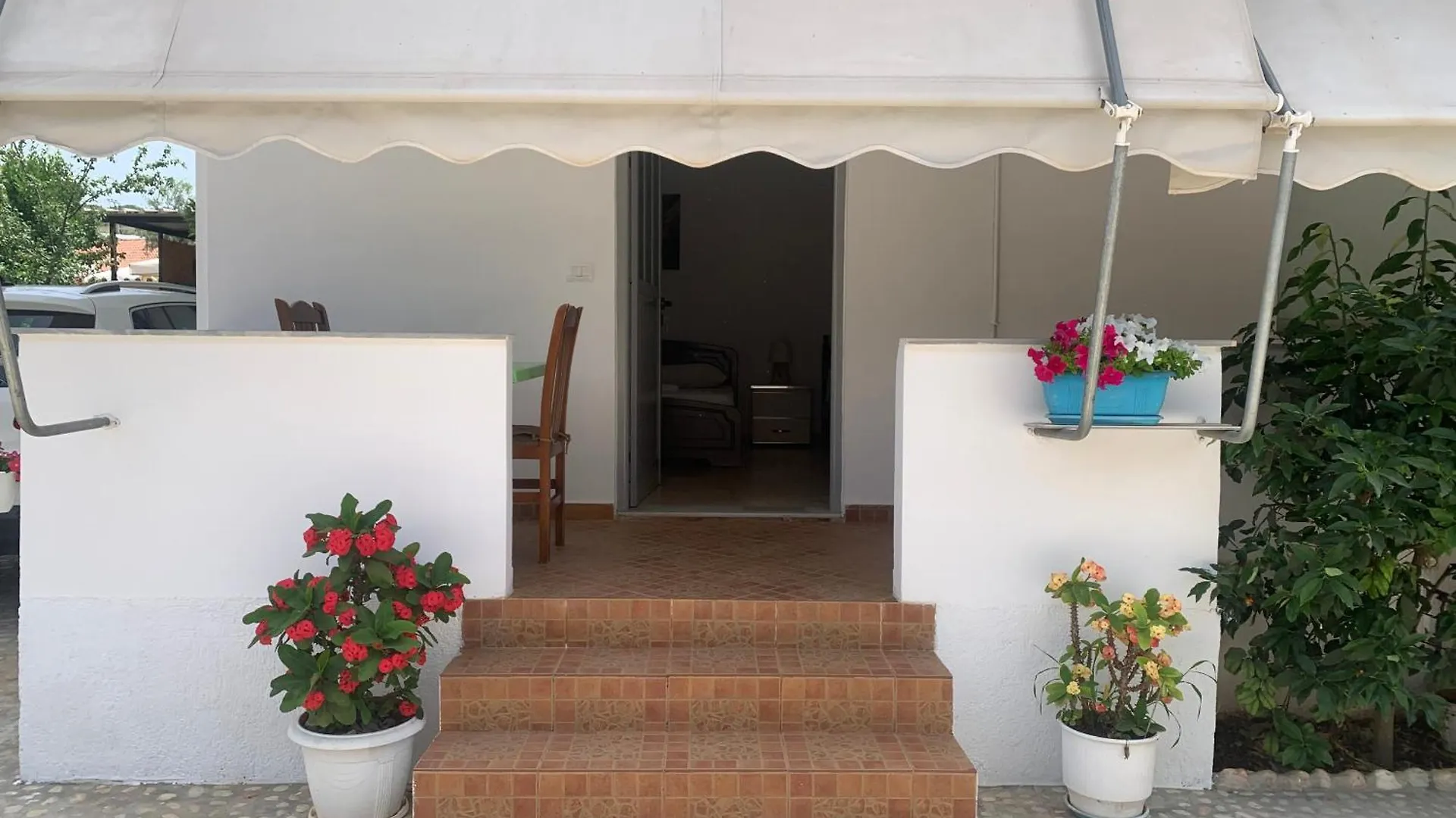 Guest house Mario Apartments Ksamil
