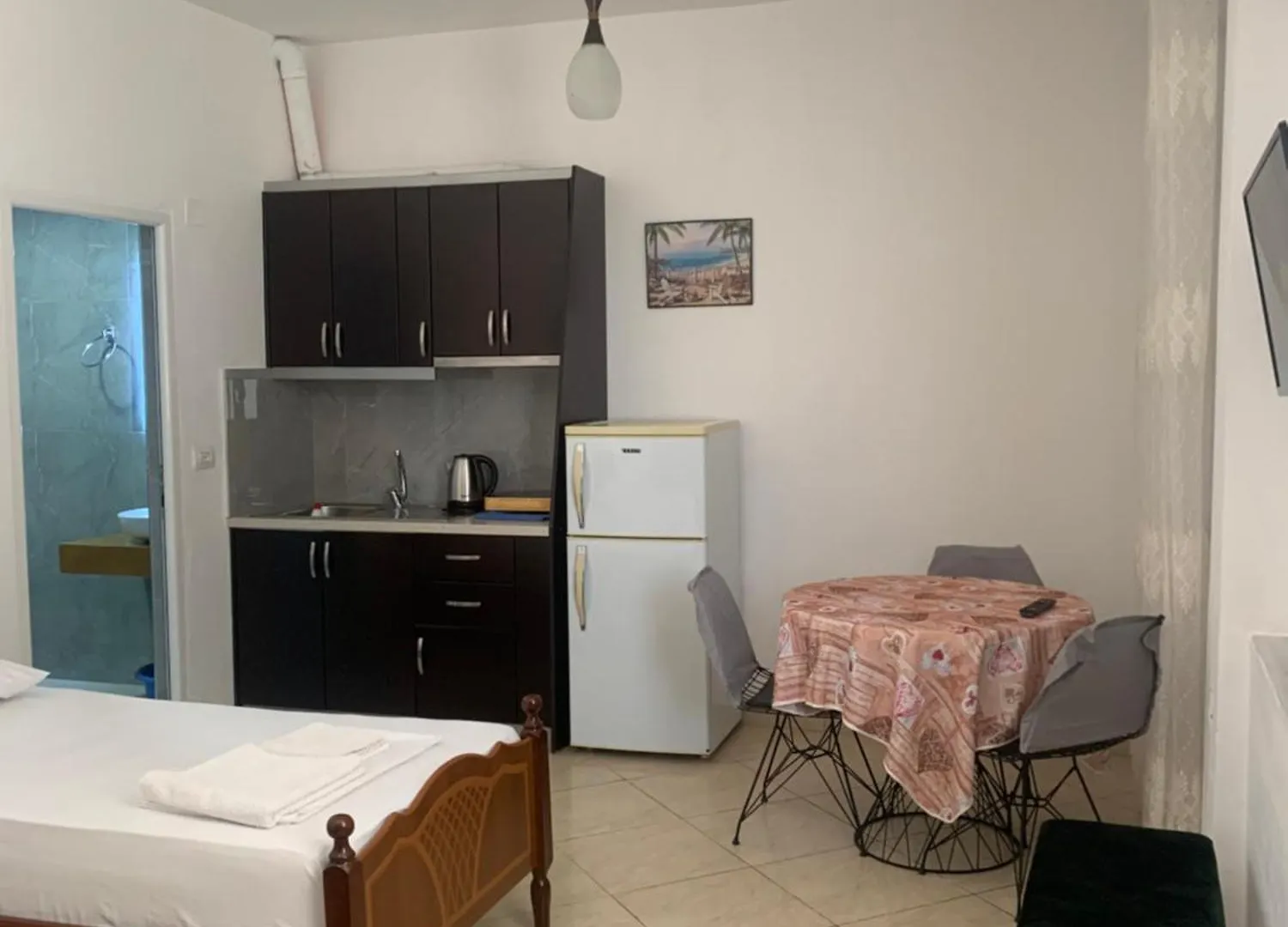 Mario Apartments Ksamil Guest house